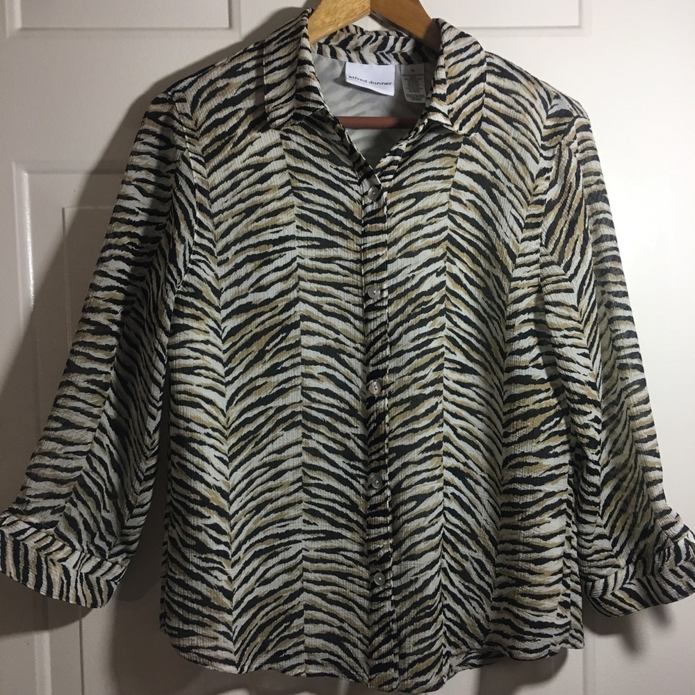 Alfred Dunner women's Blouse size 10 Animal Print